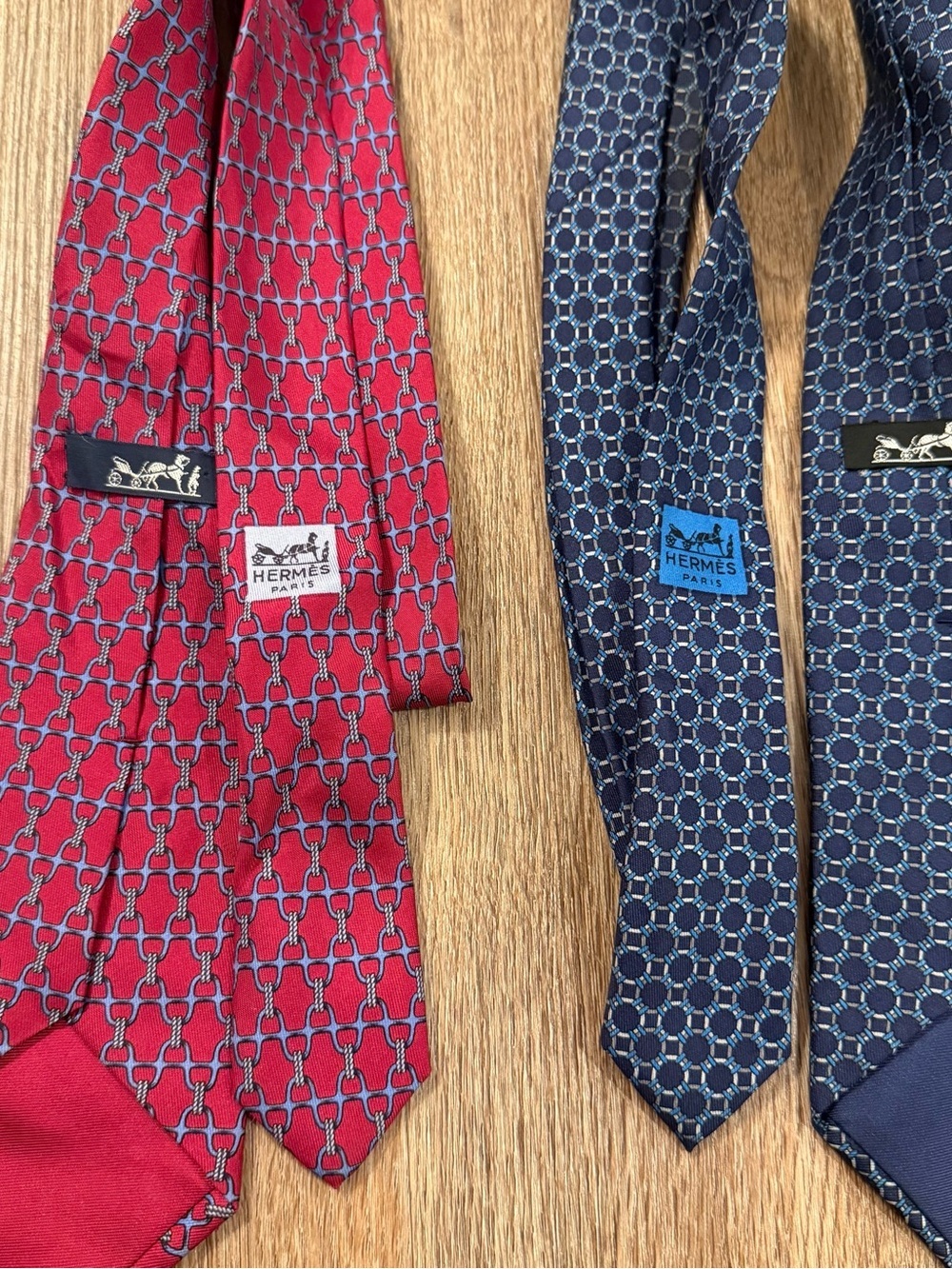 Hermès Paris Men’s Silk Tie Red Blue Print 100% Silk France Luxury Designer 2